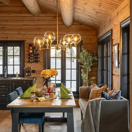 Modern Log With Hot Tub And Sauna Сasa de vacaciones *