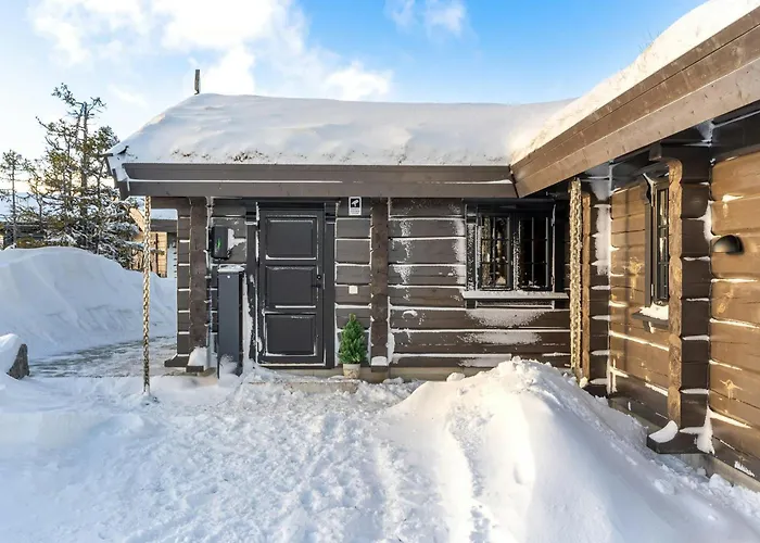 Modern Log With Hot Tub And Sauna *