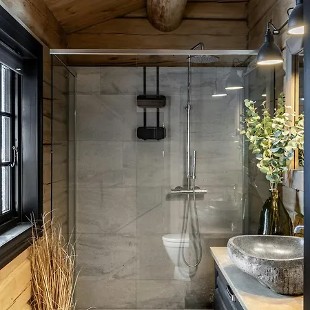 Modern Log With Hot Tub And Sauna * Veggli